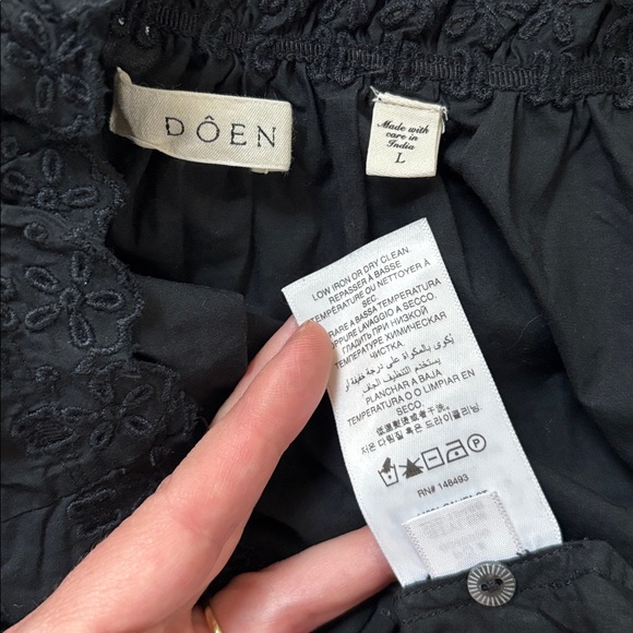 Doen Black Sleeveless Top - Picture 10 of 17